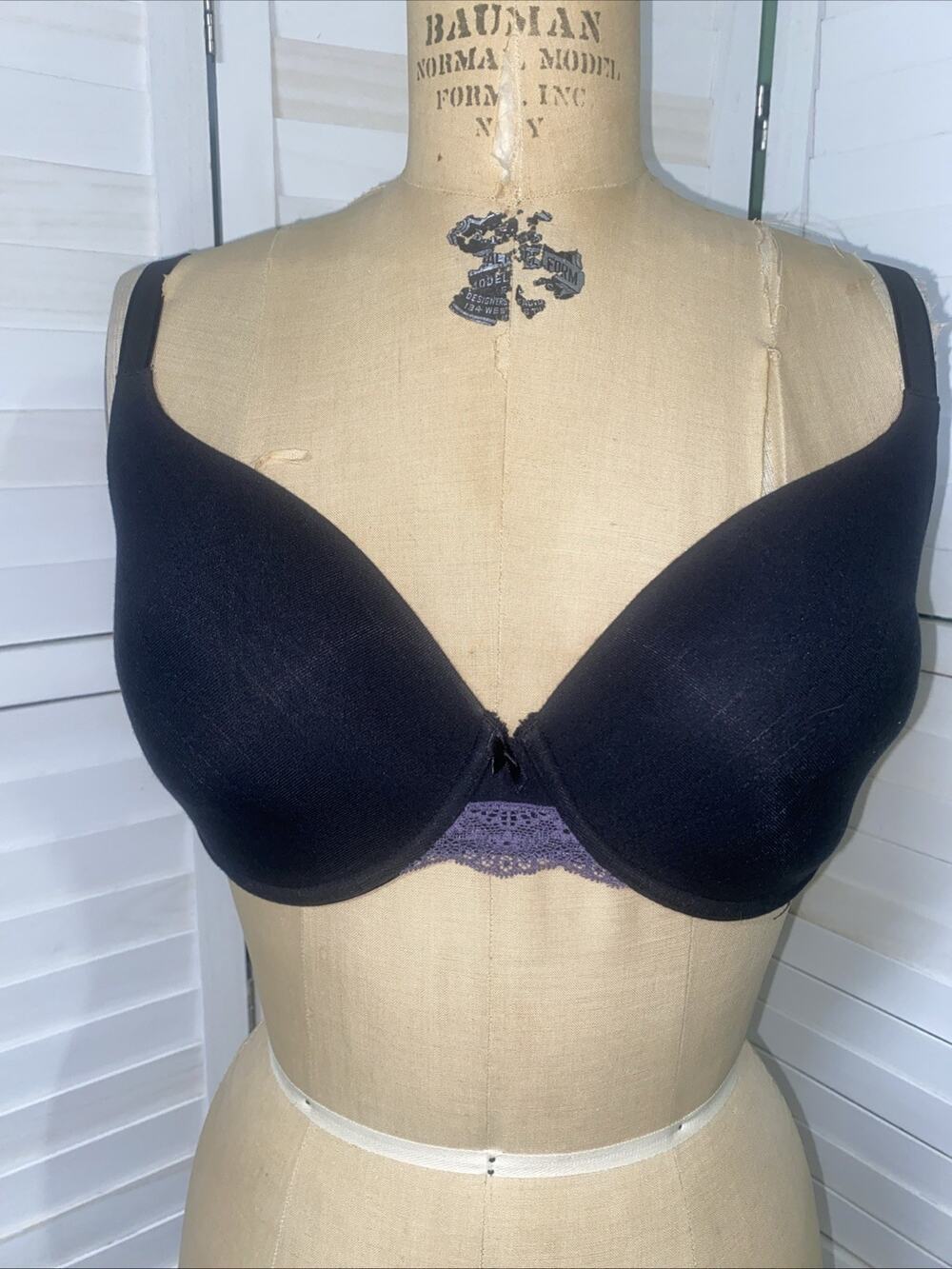 Adore Me Underwire Full Coverage Bra size 34DDD Black Back Closure Modal Blend